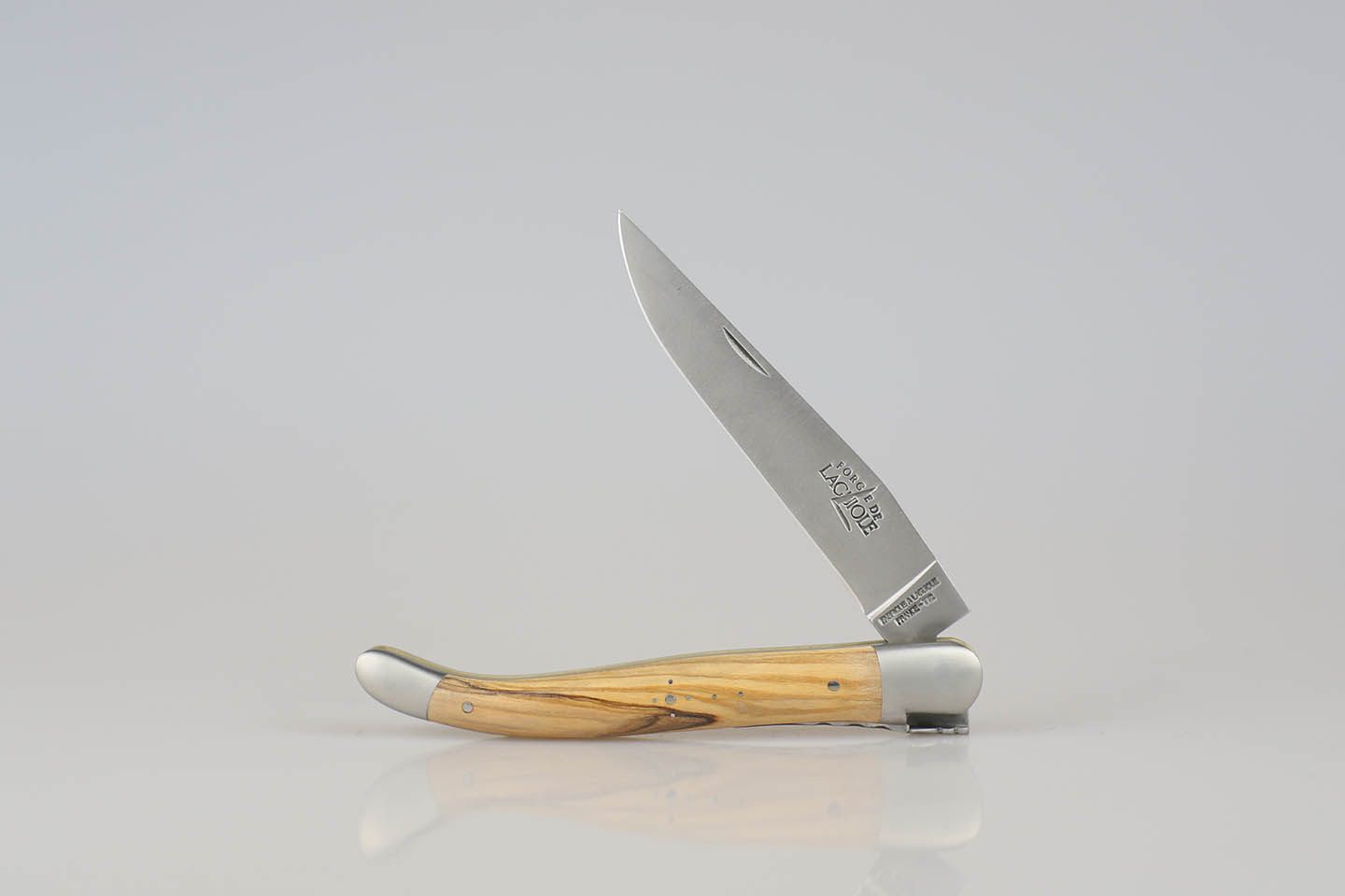 Laguiole Onlineshop - Original Laguiole - Forge de Laguiole - Olivenholz