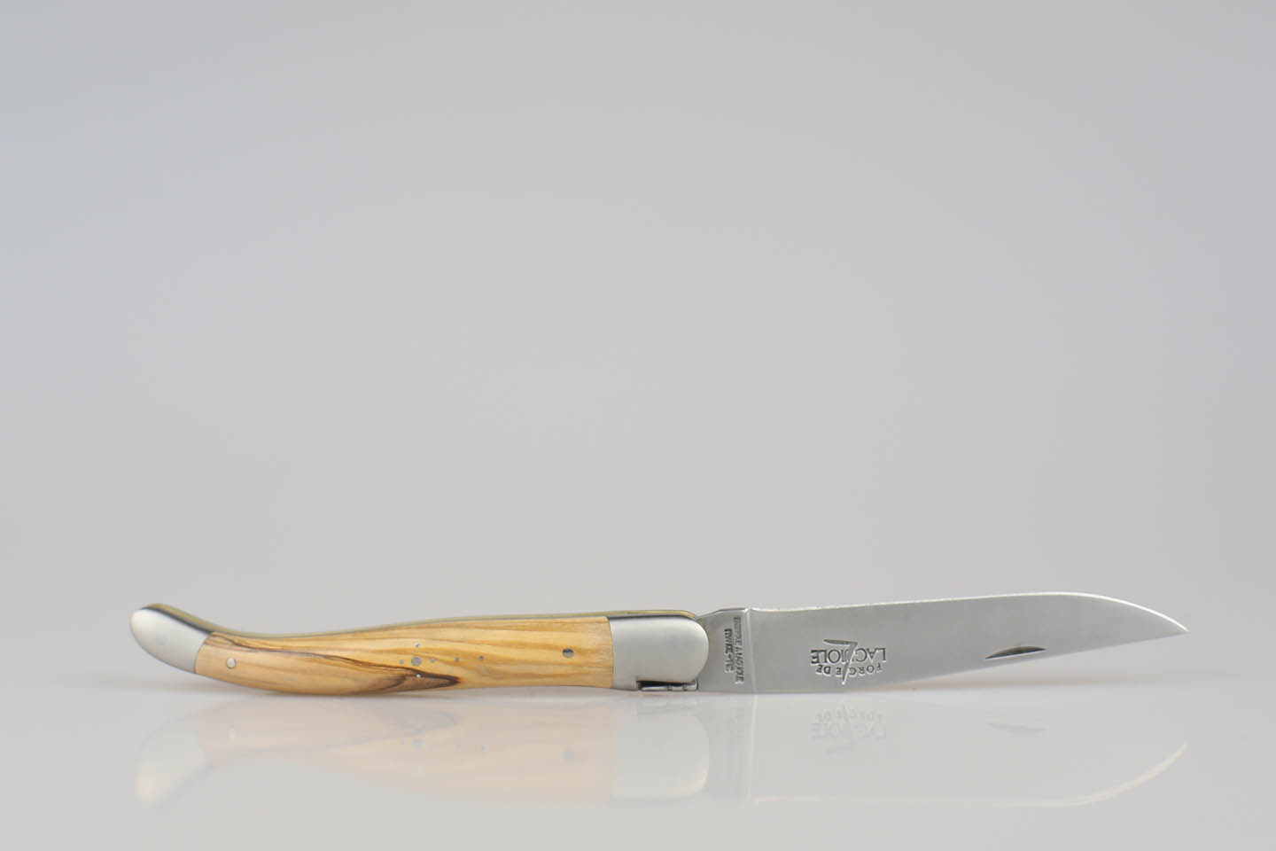 Laguiole Onlineshop - Original Laguiole - Forge de Laguiole - Olivenholz